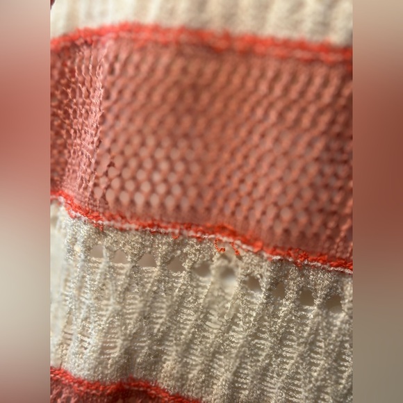 Gianni Bini Knit sheer Coral & white stripped Sweater women Size Medium - Picture 9 of 13